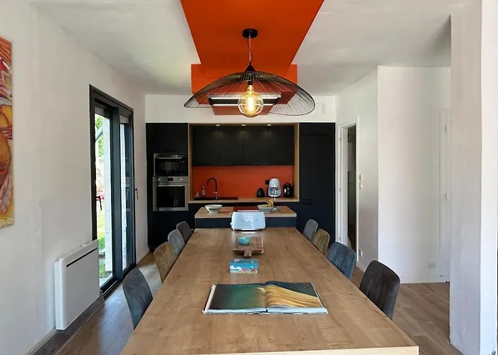 Maison Charmante Avec Piscine