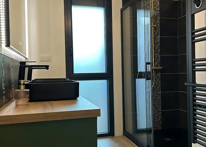 Maison Charmante Avec Piscine Villa